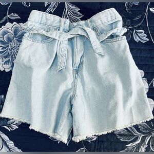 Girls Levi’s Jean Shorts , High Rise With Braided Belt, Like New.